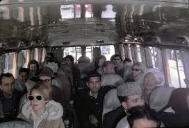La ville proprement dite occupe une surface d'environ 554 km² 2, mais ses limites sont très incertaines en raison d'un urbanisme périphérique mal contrôlé. 1960s Afghanistan Before The Taliban In 46 Fascinating Photos