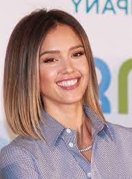Schulterlange Haare Ombre Haare Glatte Haare Eine Karierte Bluse Und Schones Lacheln Shoulder Length Hair Choppy Bob Hairstyles Ombre Hair