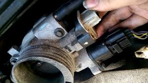 This pin sticks into the hourglass shaped area in the tps. How To Change Jeep Grand Cherokee Throttle Position Sensor Replacement Tps Youtube