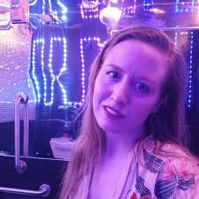 Y'all, please settle the fight going