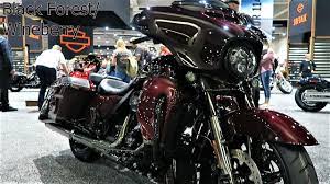 2019 Cvo Street Glide Harley Davidson All 3 Colors And What S New Youtube Harley Davidson Pictures Harley Davidson Street Glide Harley Davidson