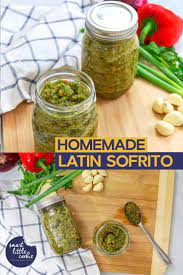 Easy 15 Minute Sofrito Recipe Recipe Sofrito Recipe Full Meal Recipes Sofrito