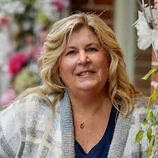 Janice Muirhead's Instagram, Twitter & Facebook