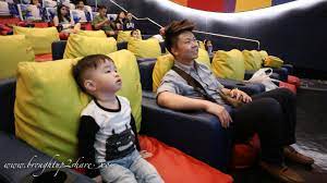 During the mbo stellar nite, hundred of members from malaysian entertainment were invited. Mini C Visits Mbo Kecil Starling Mall Uptown Brought Up 2 Share