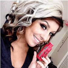 Best dark hair colors for cool skin tones. 10 Wunderschone Blonde Und Dunkle Haarfarbe Ideen Blonde Dunkle Haarfarbe Ideen Wu Dark Underneath Hair Underneath Hair Blonde Hair With Black Underneath
