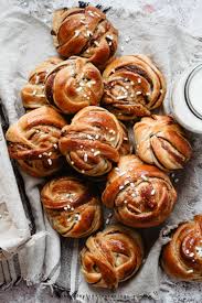 No Butter Swedish Cardamom Buns With Cinnamon Video