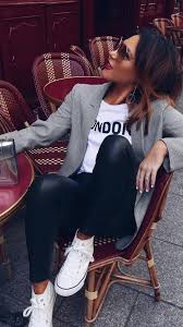 Black Blazer And Jeans Woman Pin By Alma V On Style Spring Outfits Casual Cute Casual Outfits Cute Fall Outfits