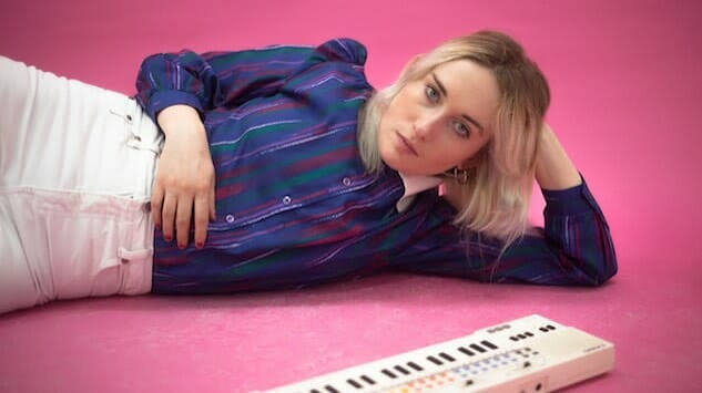 Exclusive: London Singer/Songwriter HUSSY Shares New Single "YLMD"