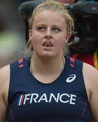 No teams in your favourites yet. Alexandra Tavernier