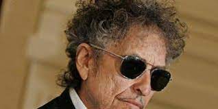 Bob dylan (born robert allen zimmerman; Konzert In Braunschweig Bob Dylan Demonstriert Wie Jung Er Ist