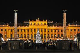 Het is sinds de jaren 60 een van de drukstbezochte bezienswaardigheden in de hoofdstad. The 10 Best Things To Do Near Schonbrunn Palace Vienna Tripadvisor