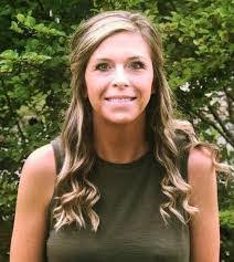 Lindsey Lockhart's Instagram, Twitter & Facebook