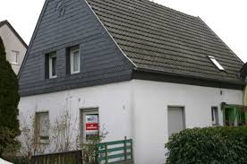 1971 auf einem 868 qm großen grundstück errichtet und verfügt über 5 zimmer mit einer wohnfläche von ca. Haus Zum Verkauf Gringel 5 53332 Bornheim Rhein Sieg Kreis Mapio Net