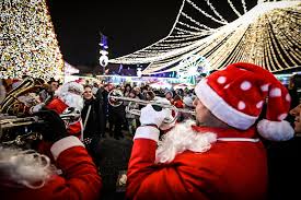 Targul de craciun din piata sfatului din sibiu, vineri, 15 noiembrie 2019. Targul De Craciun Din Sibiu Home Facebook