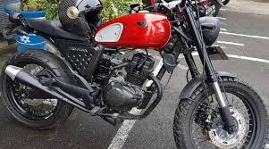 Newcomer to the ranks of motor sport family who immediately won the honda motorcycle of the year 2010 version of the automobile journalists forum (forwot), new mega pro, look dazzling at the honda booth at jmcs touch thanks to modifications in its form. Modif Honda Megapro Scrambler Goozir Com