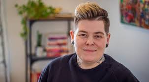 Miranda Dillon's Instagram, Twitter & Facebook