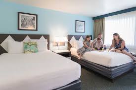 1.1 miles from kings inn san diego. Home Kings Inn San Diego Hotel Official Site Best Price