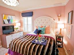 White can work well in a small bedroom, but be careful with stark white, since it can make any size bedroom feel cold. Small Bedroom Color Combination Ideas Novocom Top