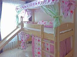 女の子憧れの天蓋付きの木製のロフトベッドに滑り台を付け これで女の子verの秘密基地の完成です ロフトベッド こども 部屋 子ども部屋 収納
