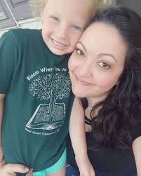 Spicy, honey garlic chicken with rice and broccoli...the rice is under  there, I promise! 🍚 This dish is a family favorite and leftovers are a  rare thing! 😋