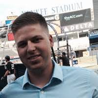 Evon Cassier's Instagram, Twitter & Facebook