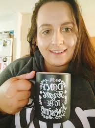 Those Christmas mugs tho I'm OBSESSED !!!!⏳