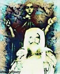 صورة غريبة جدا ظهور مارمينا خلف البابا كيرلس و يظهر ايضا جمل في الخلف christian photos orthodoxy christian