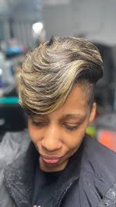 Cut/Color/and Style! One stop shop! On the bus or in the shop Ayeeeee!!!  Lol, #scissor #work #mobilestylist #kcmo #kc #kcstylist #highlights  #undercut #naturalhair #period