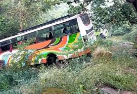 Here are a few responses to questions that bus accident unfortunate casualties frequently inquire. 5 Killed 40 Injured In Bus Accident On Old Pune Mumbai Highway In Maharashtra India News India Tv