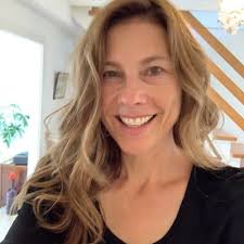 Christine Breede (@christinebree13)