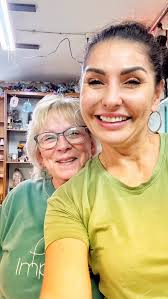 Vintage Farmhouse Holidaze Sale