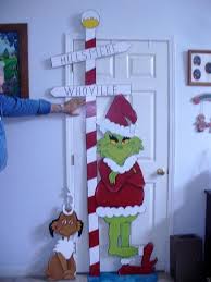 Life Size Grinch 7 1 2 Foot 90 X 36 Wide And Max Christmas Yard Art Decoration Christmas Yard Art Easy Christmas Decorations Grinch Decorations