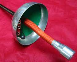 東京オリンピック （五輪）の フェンシング 男子エペ団体で金メダルを獲得した 見延和靖 、 加納虹輝 、 山田優 、 宇山賢 が31日、メダリスト記者会見に登場。 チーム最年長、34歳の見延は、決勝で使った剣にまつわる不思議なエピソードを明かした。 é›»æ°—å‰£ã‚»ãƒƒãƒˆ ã‚¨ãƒš å‰ç¥¥å¯ºã®ãƒ•ã‚§ãƒ³ã‚·ãƒ³ã‚°å°‚é–€åº— æ±äº¬ãƒ•ã‚§ãƒ³ã‚µãƒ¼ã‚º