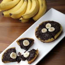 Cara bikin martabak pisang teflon. Martabak Mini Cokelat Pisang Indofood Solution