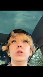 Homem transgênero fica chocado ao descobrir que está grávida de seis  semanas.