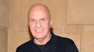 Self-Help Guru Wayne Dyer Dies