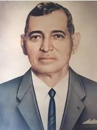 Dos "Señorones" del histórico Intipucá, don Martín Lazo y don Úrsulo Gallo  Márquez, juntos fueron dinamita en nuestro municipio, ambos arrastran  tantas historias desconocidas por muchos y admiradas por otras. Intipucá  siempre