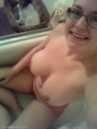 Danielleftv Danielle Delaunay Shower Spreading Page PornPics VIP Gallery