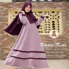 Selain pengantin dan baju keluarga, kamu juga perlu memikirkan seragam bridesmaids. 32 Model Baju Muslim Anak Terhits 2020 Muda Co Id