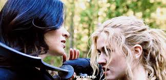 SOMETHING TO LIVE FOR — The New Eve: Arrow 7x16 Review (Star City 2040)