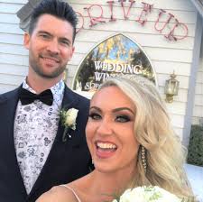 Our wedding bell chapel drive thru ceremony offers a truly unique & memorable experience you're sure to enjoy! Drive Thru Wedding Chapel In Vegas Drive Up To Get Married