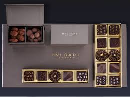 Mango passione cioccolato di t'a milano è qualcosa di magico che abbina sapori molto diversi che mango passione cioccolato di t'a milano è una pausa perfetta per spezzare la routine che non puoi. Per Il Natale 2020 Arrivano Il Cioccolato Del Bulgari Hotel Di Milano
