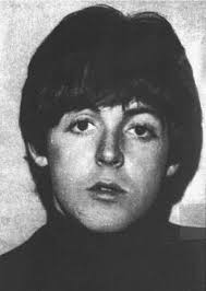 I Feel Like In This Picture Of You Have Him Long Hair He D Like Like A Bomb Girl Paul Mccartney Beatles Mccartney