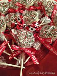 Best individually wrapped christmas candy. Chocolate Dipped Oreo S With Festive Sprinkles And Ribbon Great Individually Wrapped Treats For Your Guest Christmas Sweets Christmas Snacks Christmas Treats