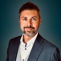 10+ "David Leéb" profiles