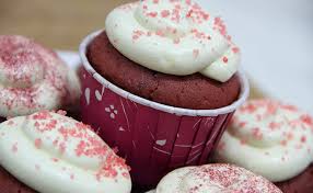 250 gr tepung terigu protein rendah (saya menggunakan 200 gr saja). Red Velvet Cup Cakes Smartpluspro