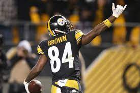 Antonio brown yet to sign bucs contract due to injury. Antonio Brown S Brilliance Saved The Steelers Against The Packers The Ringer