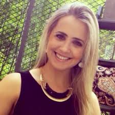 Isabela Torres (@belaBSBtorres)