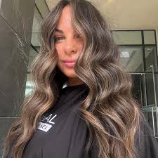 This is what real balayage looks like. No foils. No highlights. Just  freehand painting — exactly how it was always meant to be. Balayage is a  French word that literally means “to