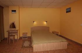 Aer conditionat, baie in camera, baie pe hol, camera cu tv. Vila Andreea Eforie Nord